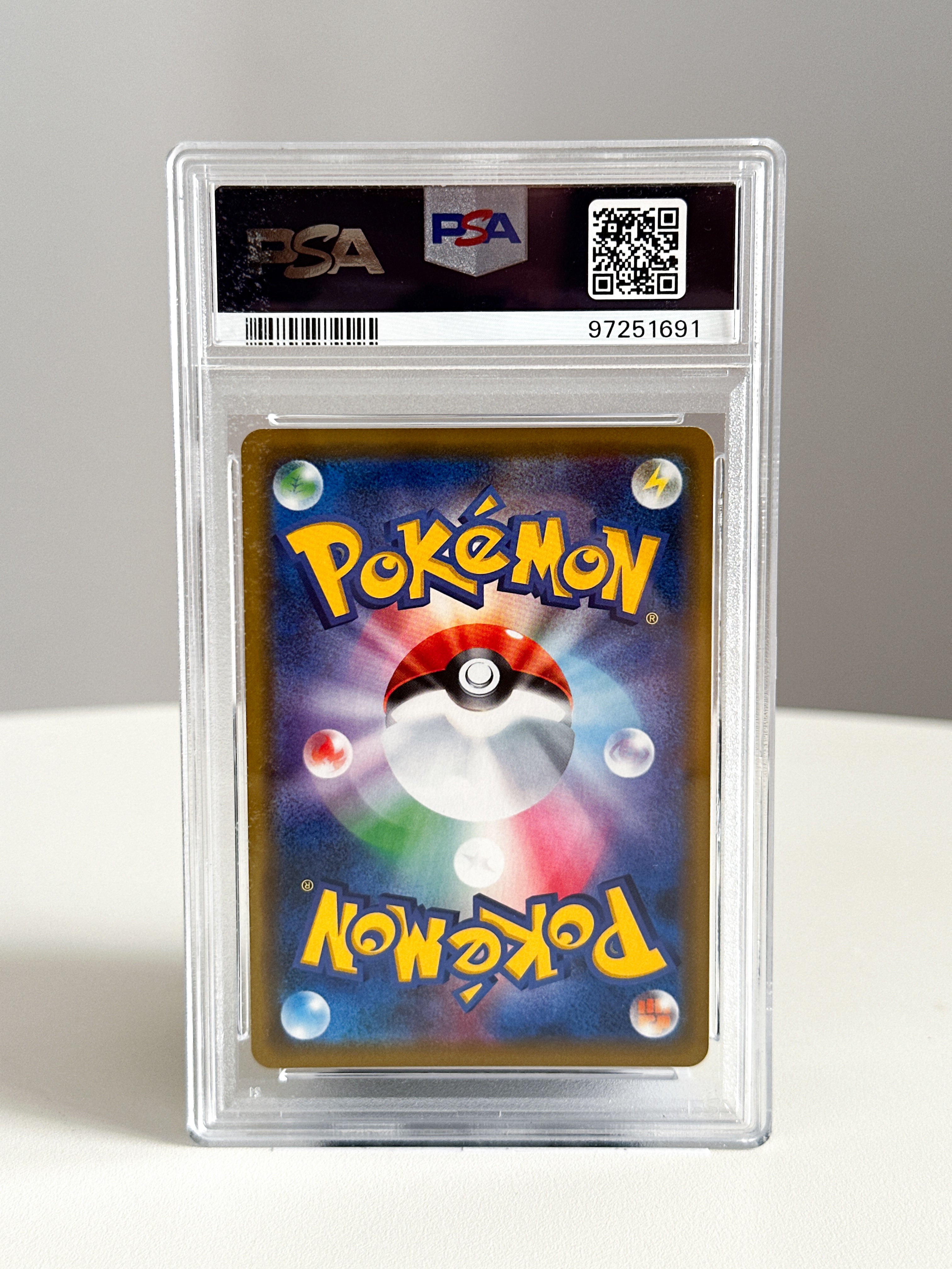 Pikachu Playing / sea JPN 392 PSA 10