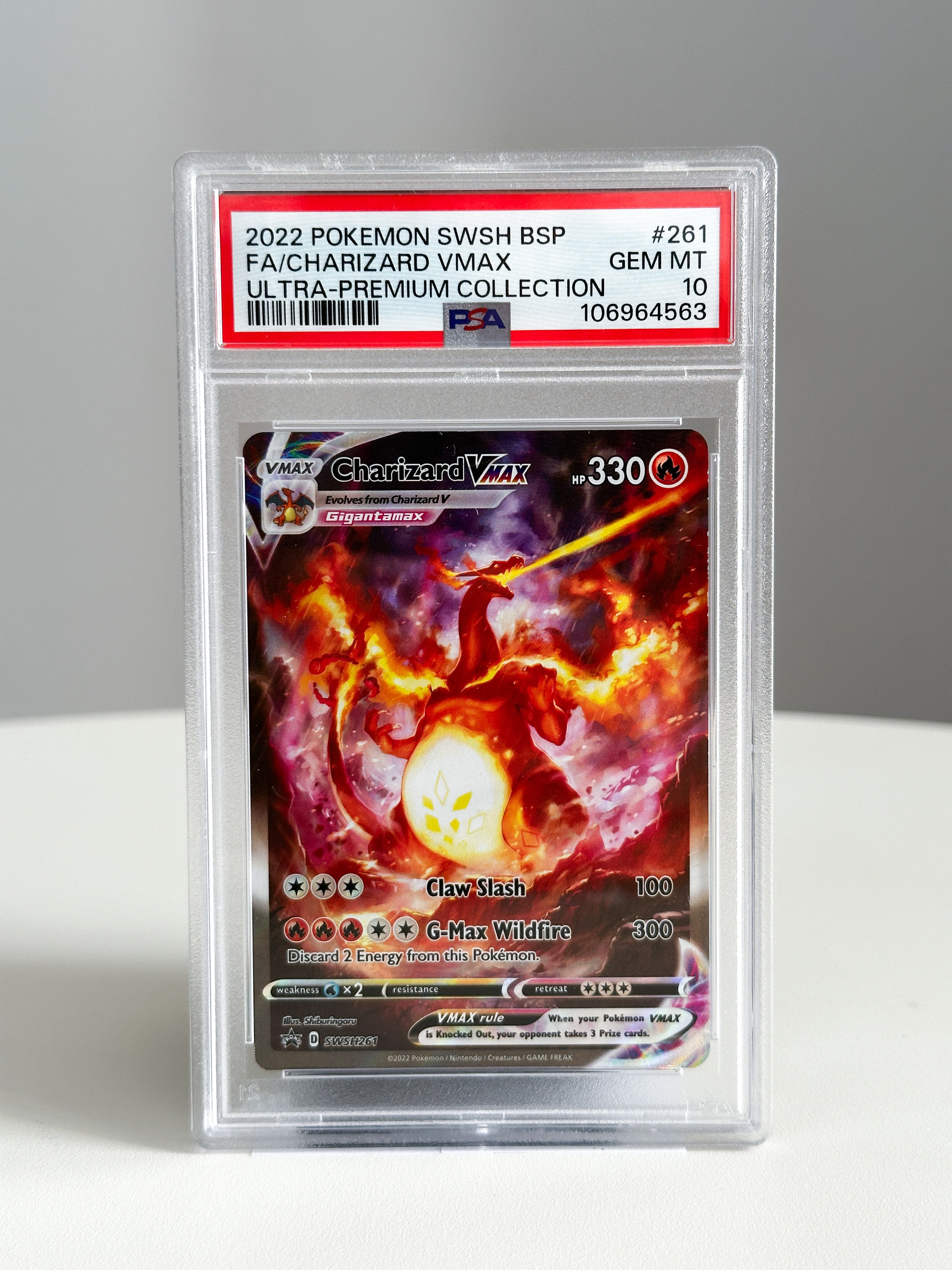 Charizard Vmax	261 PSA 10