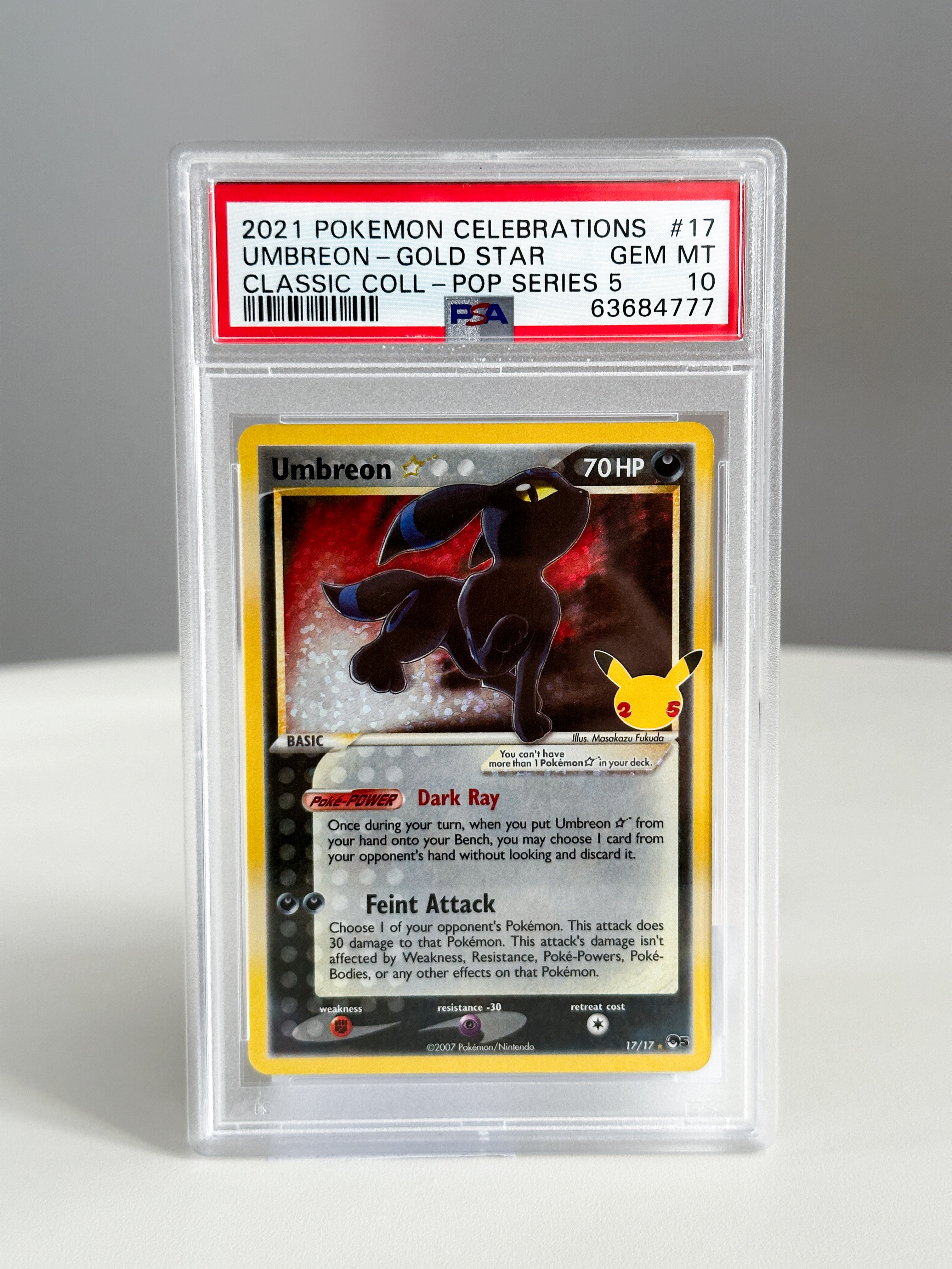 Umbreon 25th Celebration 17 PSA 10
