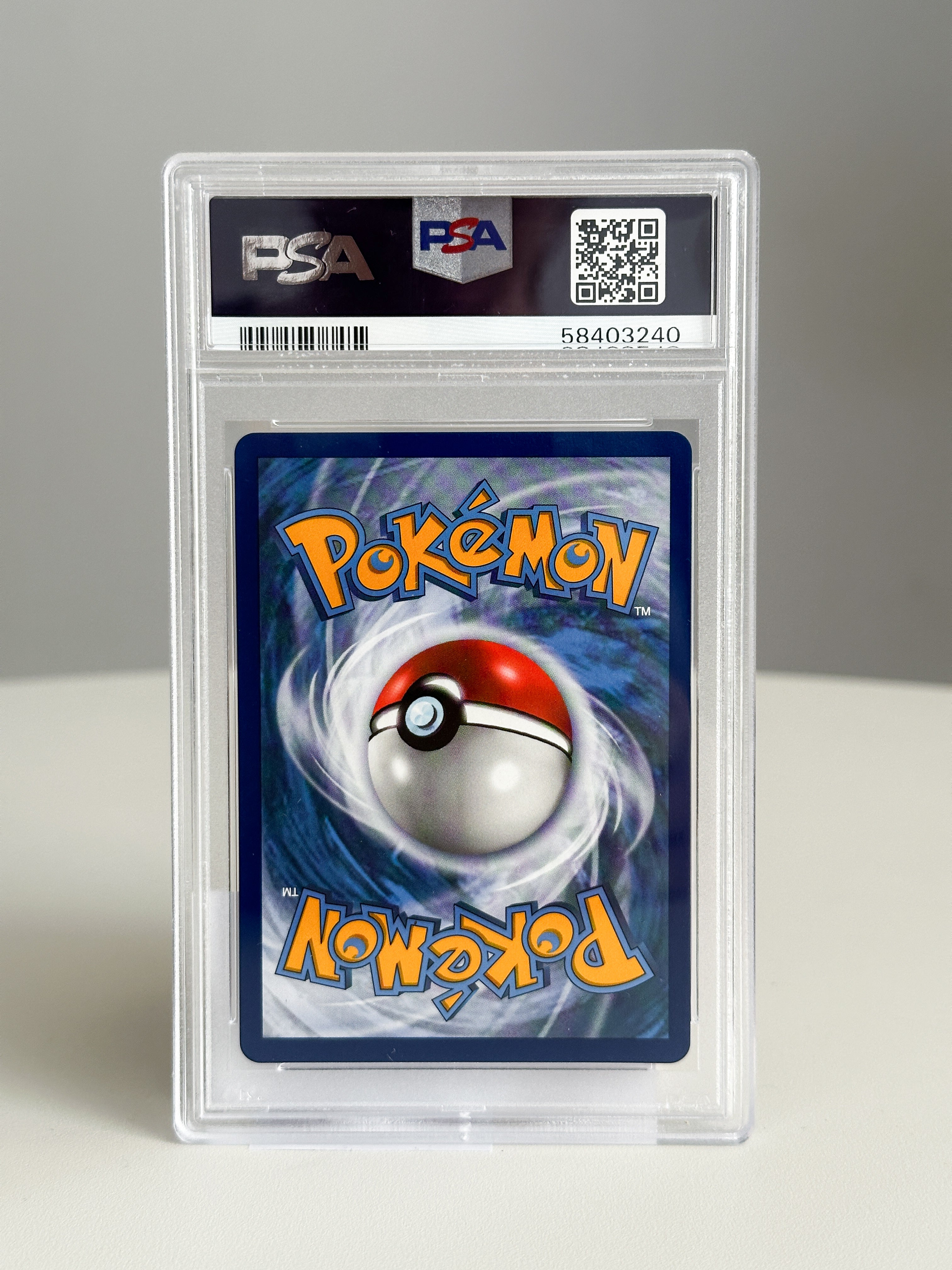 Pikachu V 170 PSA 10
